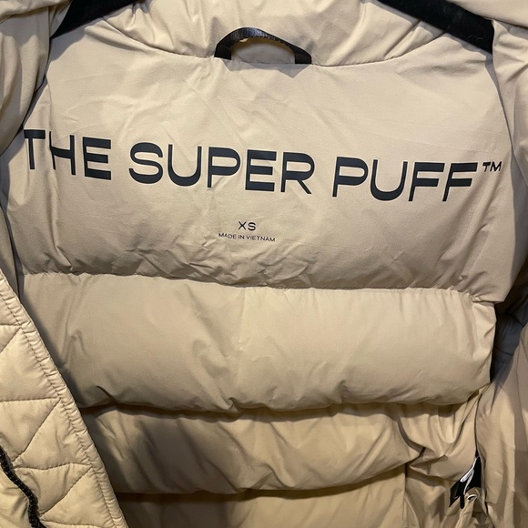 Aritzia The Super Puff Shorty Oxford Tan Sz XS NWOT - Picture 4 of 16